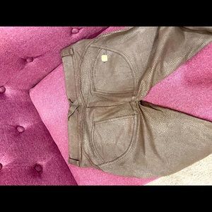 Freddy’s WRUP - low rise brown python.